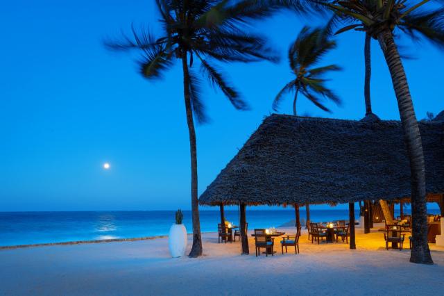Bluebay Beach Resort 2 (8)