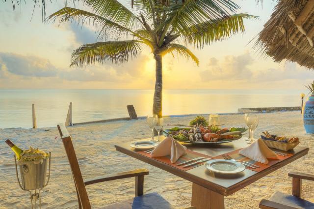 Bluebay Beach Resort 7 (6)