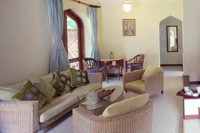 Bluebay Beach Resort 10 JUN (2)