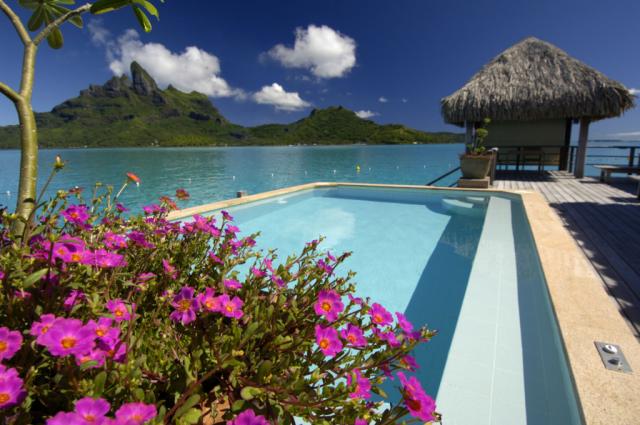 Polynesie-St.-Regis-Bora-bazen-11120