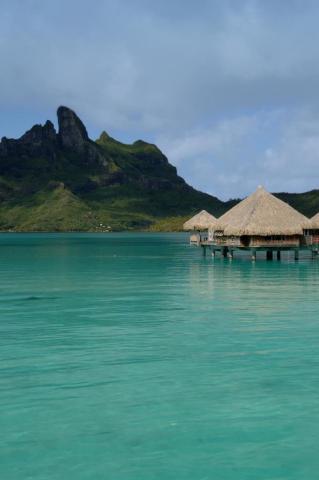 Polynesie-St.-Regis-Bora-resort-11140