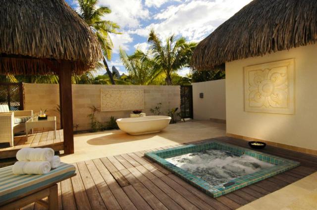 Polynesie-St.-Regis-Bora-jacuzzi-1115