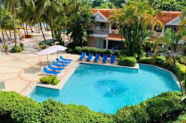 Coco Reef Resort & Spa