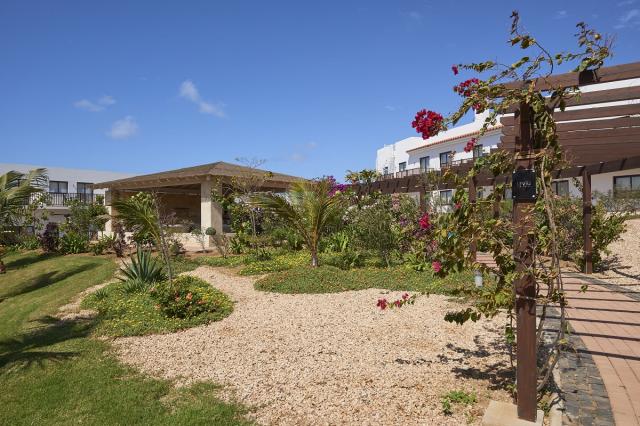 Melia Dunas Beach ext (14)