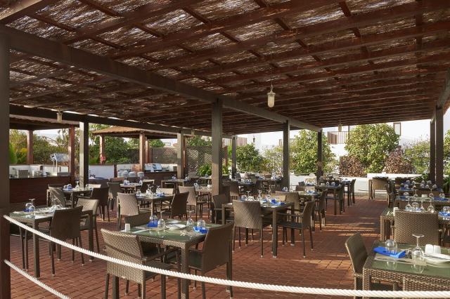 Melia Dunas Beach food and b (4)