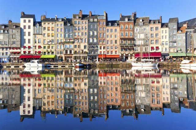 Francie_Honfleur_shutterstock_69335485