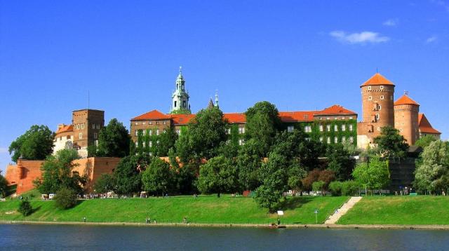 krakov_wawel-31.jpeg