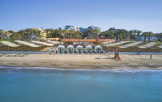 CORNELIA DELUXE BEACH (2)