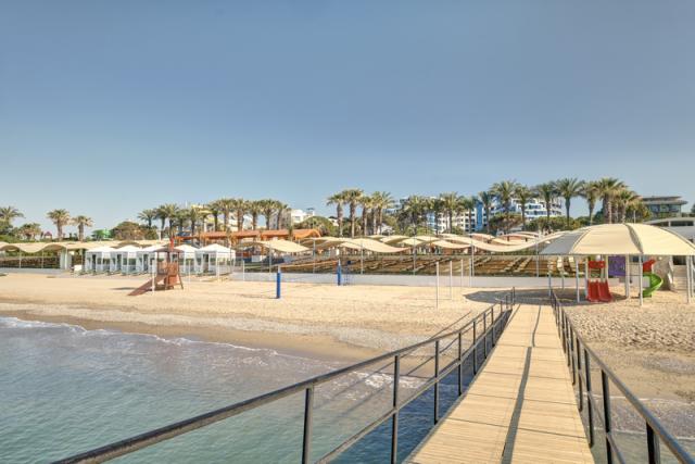 CORNELIA DELUXE BEACH (8)