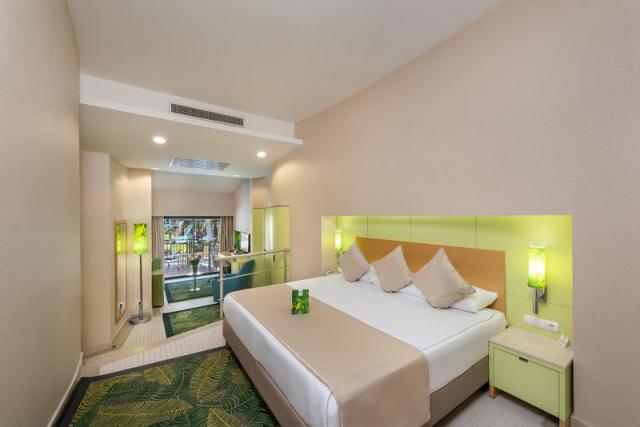 JUNIOR SUITE(5)