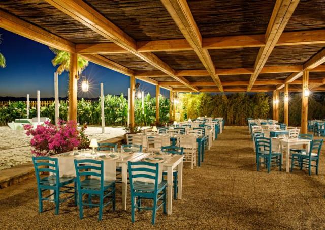 RegnumCarya_Sandal_Restaurant_01