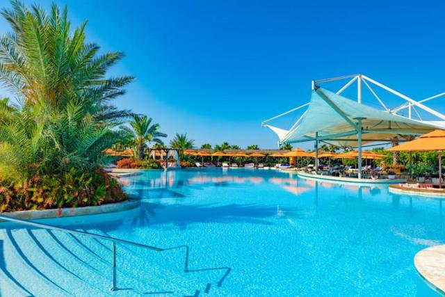 RegnumCarya_Adult_Pool_Bar