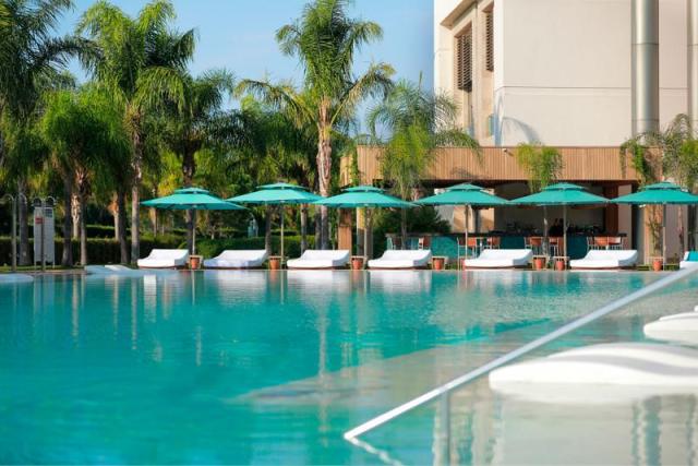 RegnumCarya_MainPool-02
