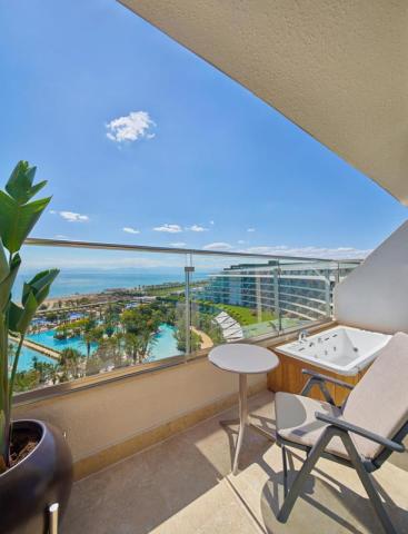 MRB_Family_Roof_Suite_Sea_View_3