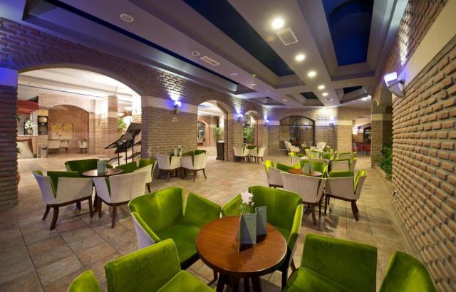 Turecko-Limak-Arcadia-restaurant-1455
