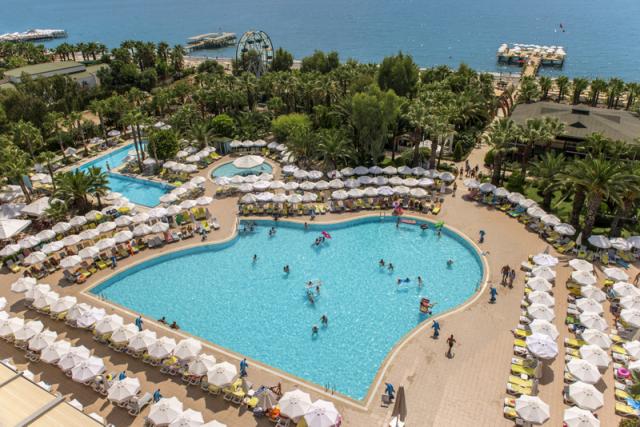 OUTDOOR POOL 2