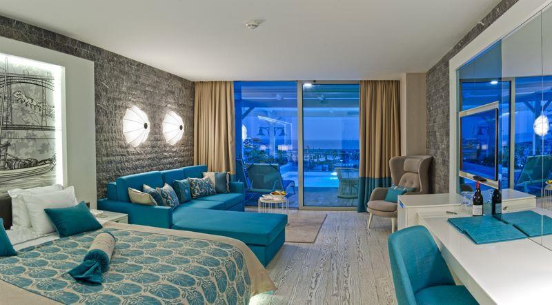 Sueno-Deluxe-Belek-room-1550