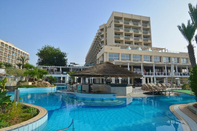 golden bay ext (7)