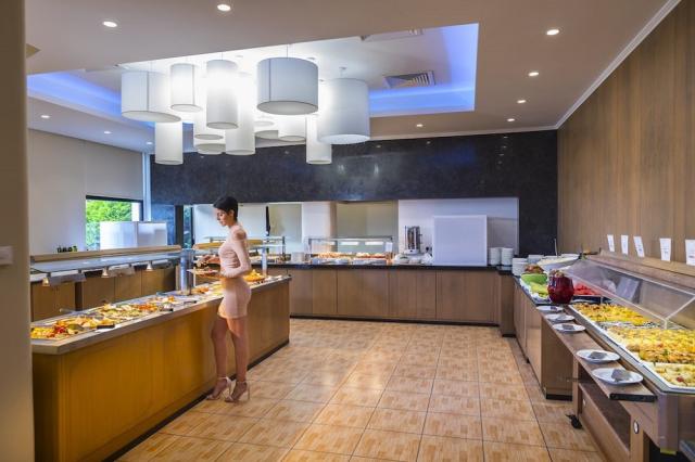 cavo maris beach food (4)