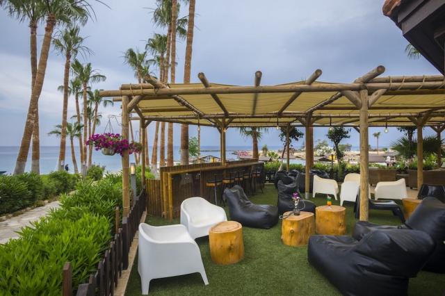 cavo maris beach food (7)