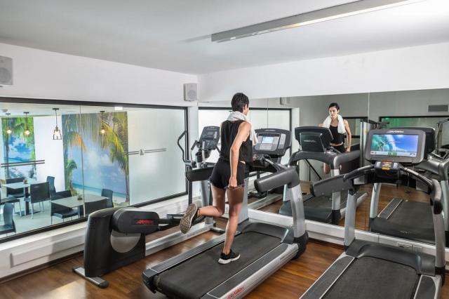 cavo maris beach facilit (7)