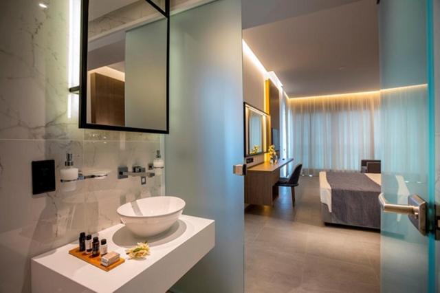 cavo maris beach rooms (12)