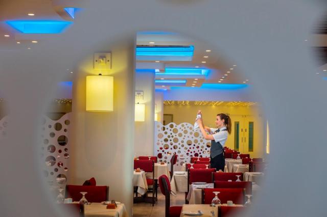C_cafe bar