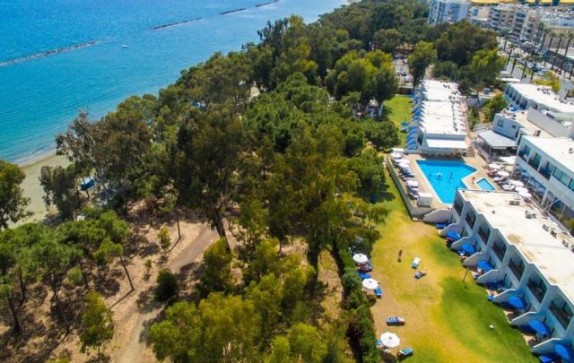 park beach limassol (1)
