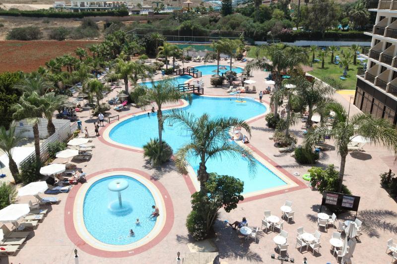tsokkos gardens kypr (2)