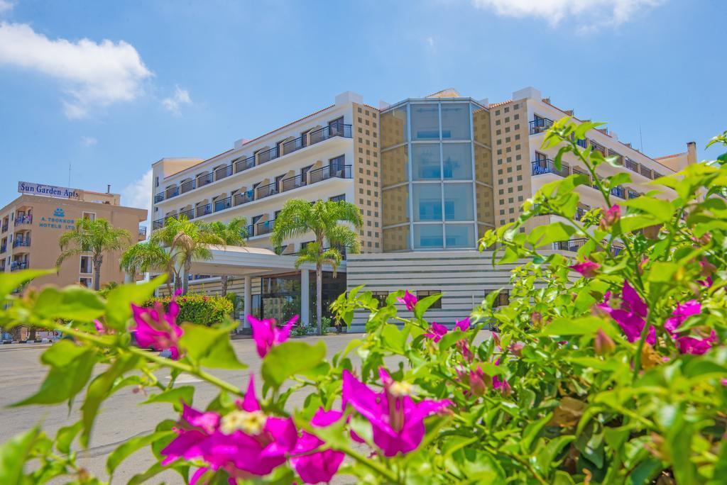tsokkos gardens ext (1)
