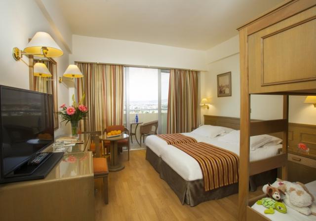 lordos beach rooms (4)