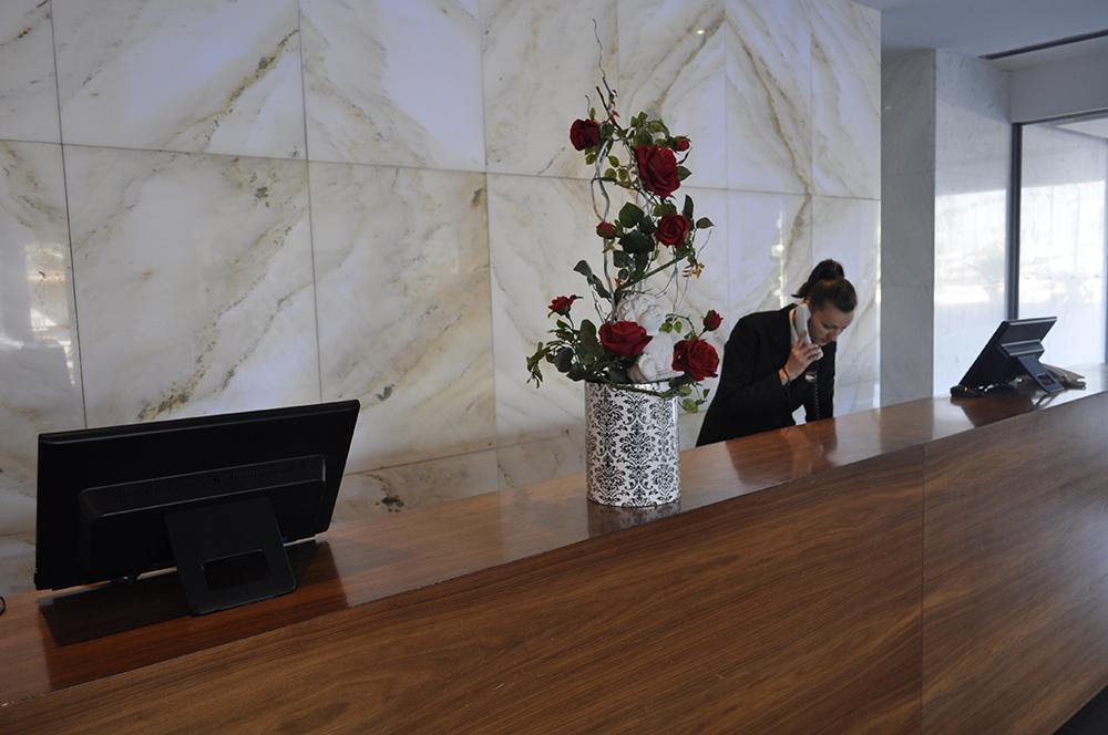 sun hall interiors (1)