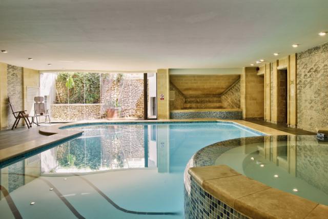 Indoor Pool  Santana
