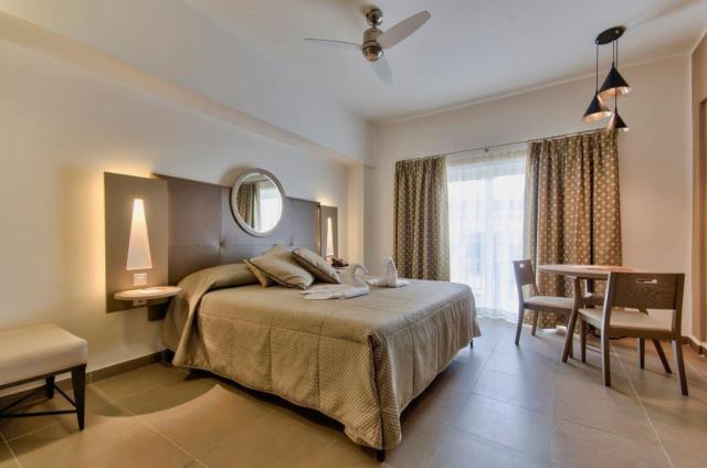 Malta-San-Antonio-deluxe-room-1740