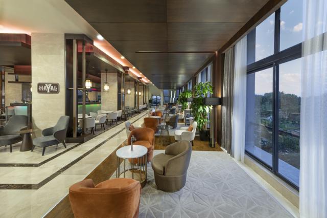 7 - Lobby _ Hayal Bar