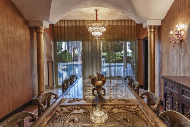 SUSAM VILLA DINING ROOM