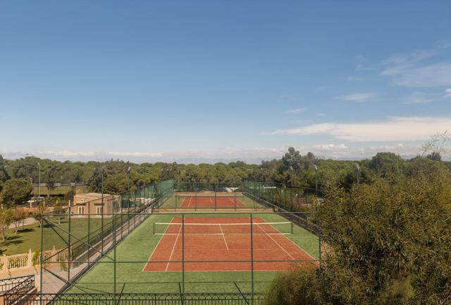 TENNIS