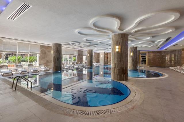 heatedindoorpool2