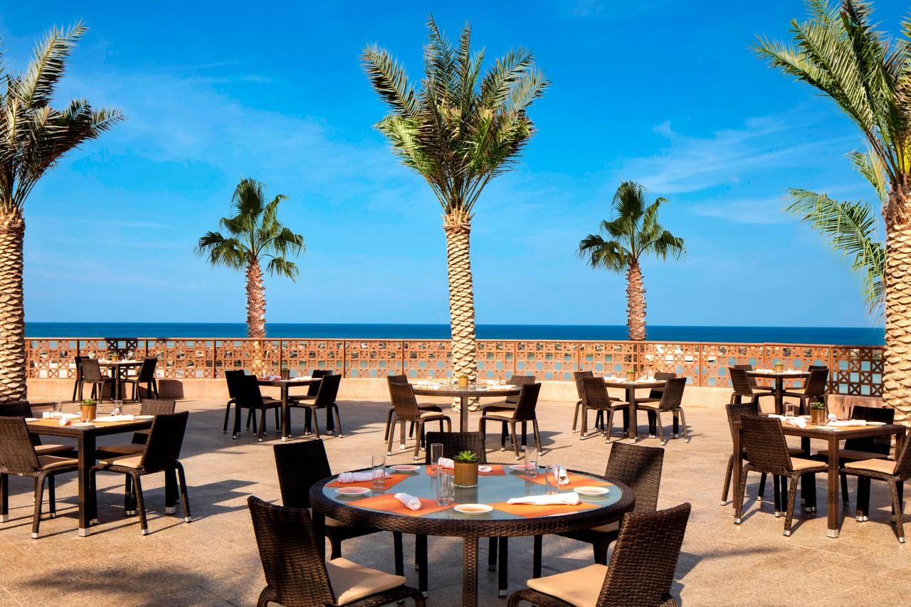 Sheraton Sharjah Beach 2 (1)
