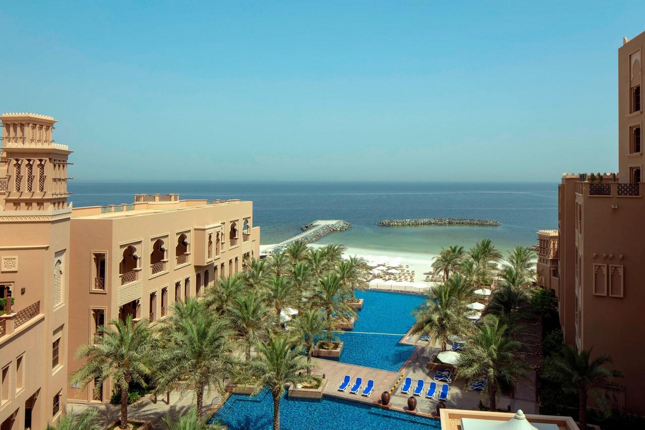 Sheraton Sharjah Beach 1 (2)