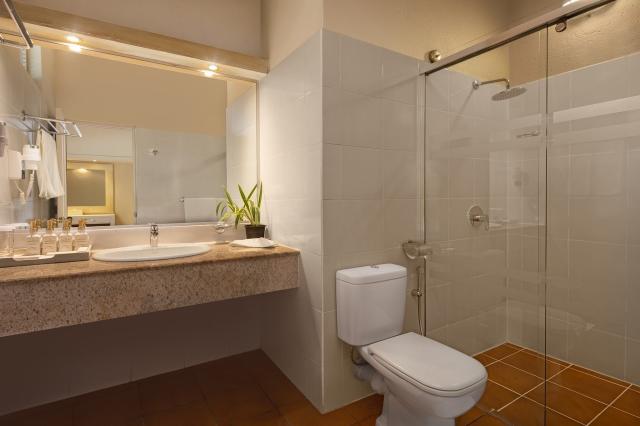 Adaaran Club Rannalhi 8 classic room (5)
