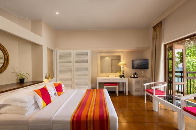 Adaaran Club Rannalhi 10 ocean view (1)