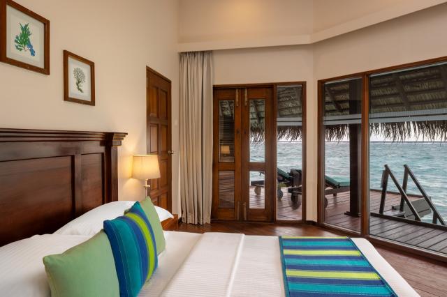 Adaaran Club Rannalhi 13 water villas (3)