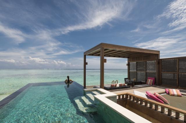 Four Seasons Kuda Huraa 11 OWV (2)