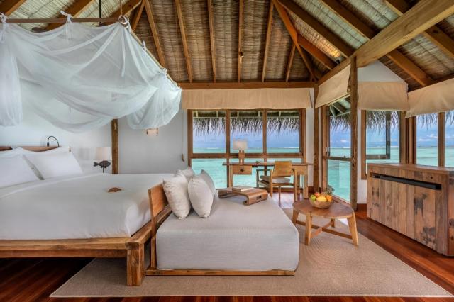 Gili Lankanfushi Maldives 8 villa suite (2)
