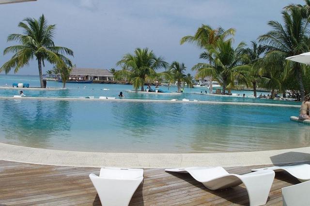 Holiday Inn Kandooma 3 (6)