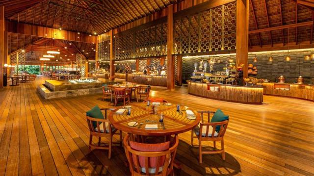 Hurawalhi Island food1 (7)