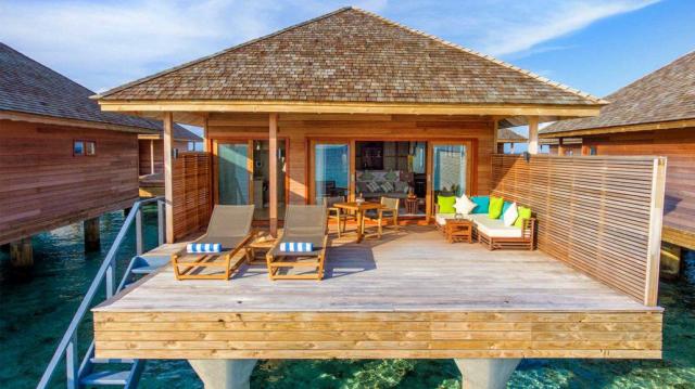 Hurawalhi Island ocean vila 0