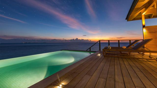 Hurawalhi Island ocean pool 1a (2)