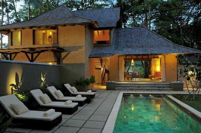 Constance Ephelia Resort 6 beach villa (1)